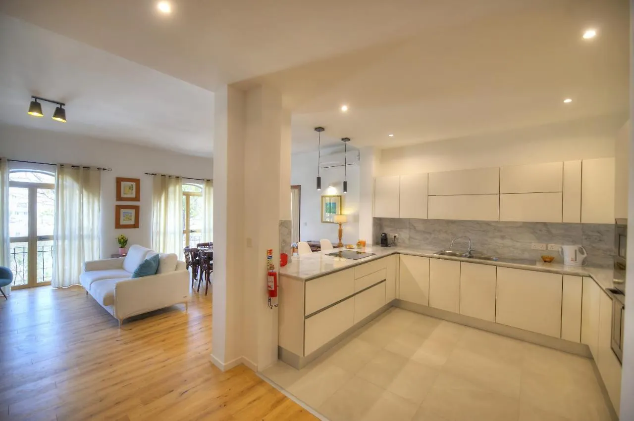 Large And Comfortable 2-Bedroom Apartment In St. Julian'S Dbri1-1 0*, Saint Julian's Malta